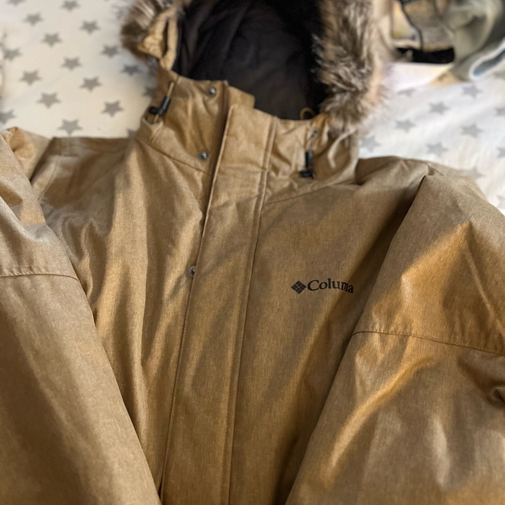 Columbia Monochrome Outdoor Jacket